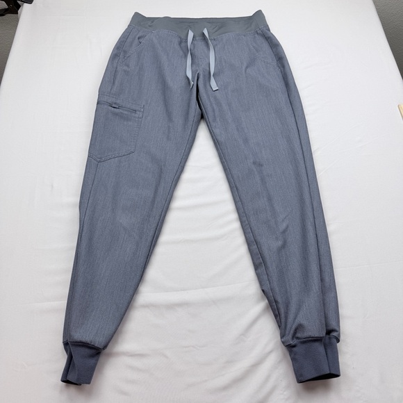 Figs Women's Graphite jogger Scrub Pants & Rafaela oversized top -2pc set - Picture 11 of 16